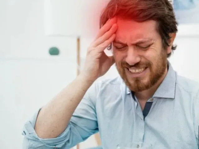 Experiencing Migraines & Headaches? Expert Insights | HMC Centre