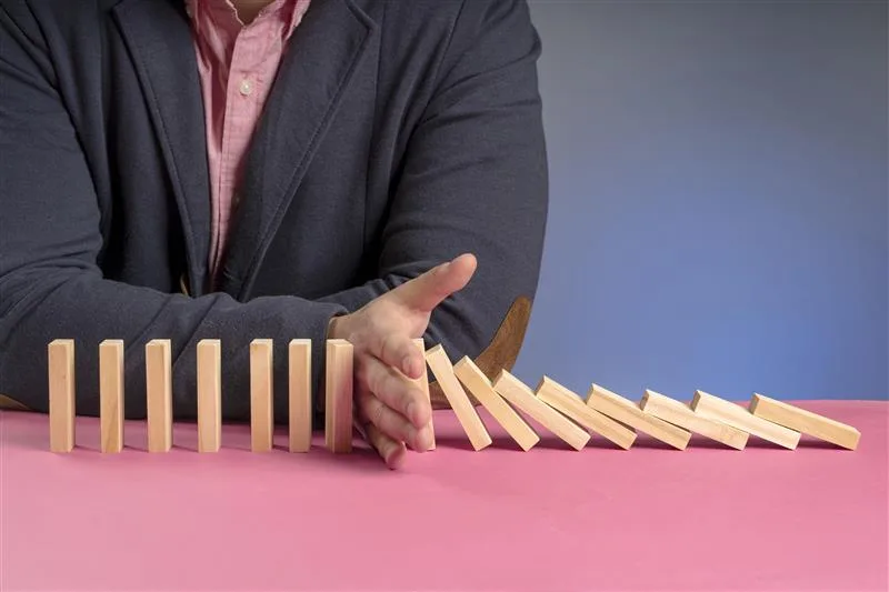 Home 10 Domino Effect Toppling Migraine